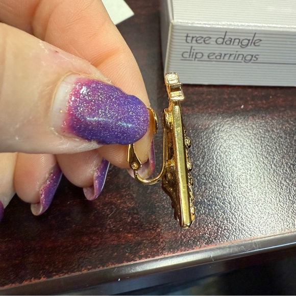Avon Tree Dangle Goldtone Christmas tree clip Earrings NIB vintage 1992 - Picture 3 of 7